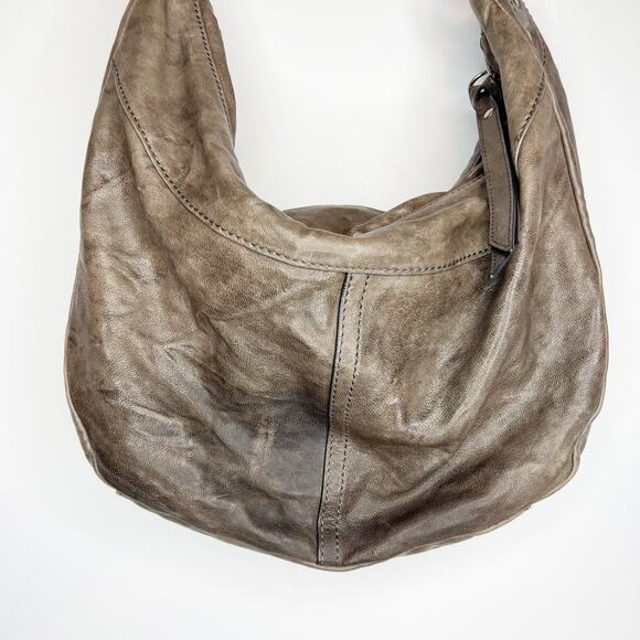 Frye Veronica Slouchy Distressed Leather Hobo Bag In Taupe Gray - Picture 5 of 13